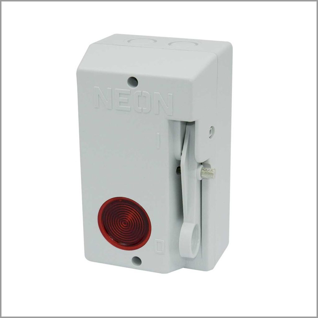 Interpompier monophasé 230 V 16 A par boite de 10 , 360 € HT FP 17,75 € HT
