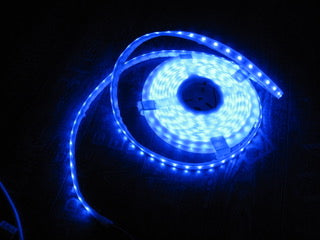 Ruban led 60 leds 3528 / m IP 67 12 V  bleu
